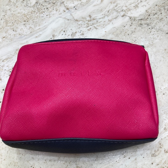 Four Small Gift Cosmetic Bags - Picture 6 of 9